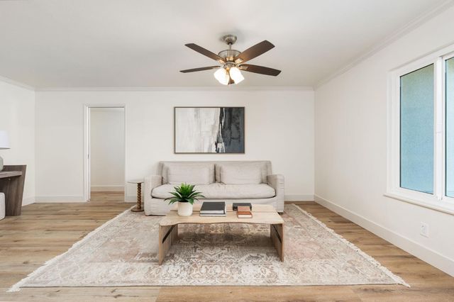 1711 E Stuart Avenue, Fresno, CA 93710