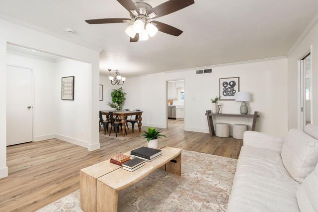 1711 E Stuart Avenue, Fresno, CA 93710