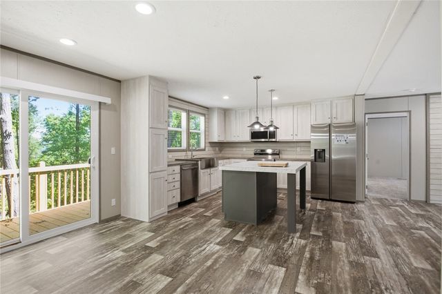 825 Trailwinds Drive, Westminster, SC 29693