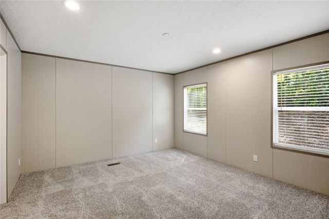 825 Trailwinds Drive, Westminster, SC 29693