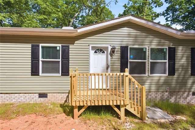 825 Trailwinds Drive, Westminster, SC 29693