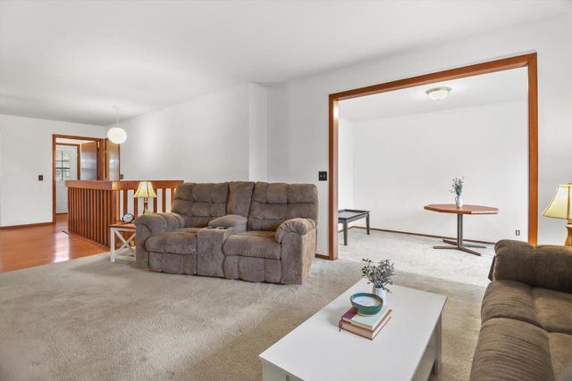 1114 N Osborne Avenue, Janesville, WI 53548