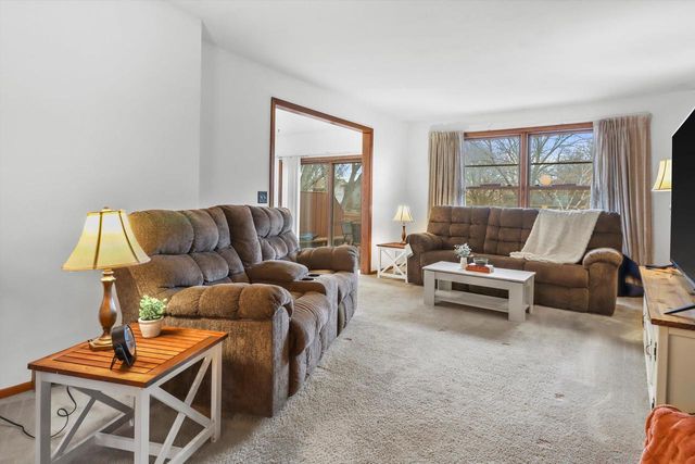 1114 N Osborne Avenue, Janesville, WI 53548