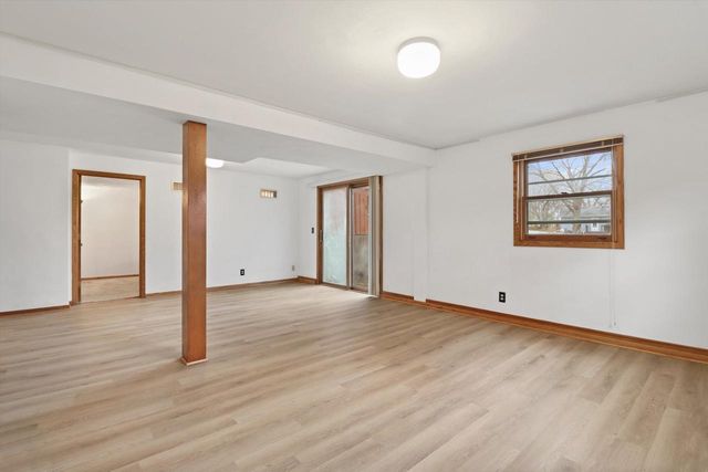 1114 N Osborne Avenue, Janesville, WI 53548