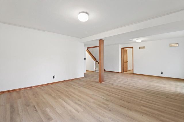 1114 N Osborne Avenue, Janesville, WI 53548