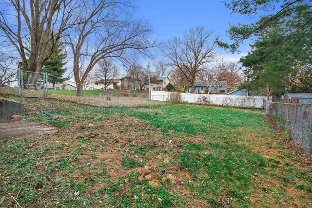 1114 N Osborne Avenue, Janesville, WI 53548