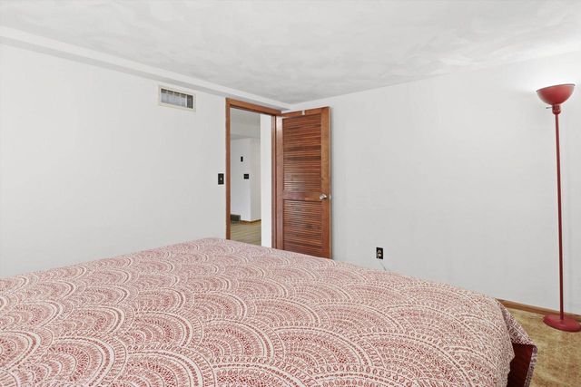 1114 N Osborne Avenue, Janesville, WI 53548