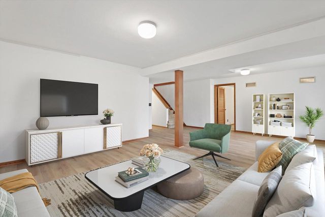 1114 N Osborne Avenue, Janesville, WI 53548