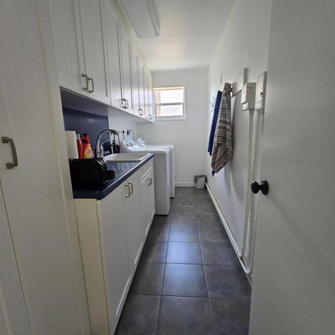 2120 N 49TH Avenue, Hollywood, FL 33021