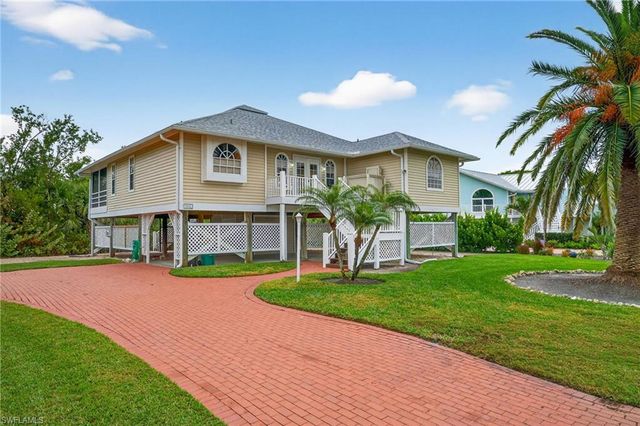 966 Sand Castle RD, Sanibel, FL 33957