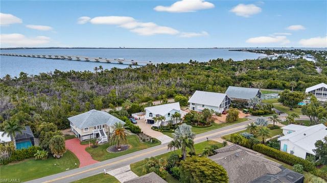 966 Sand Castle RD, Sanibel, FL 33957
