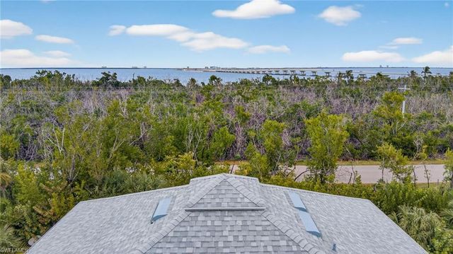 966 Sand Castle RD, Sanibel, FL 33957