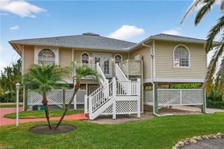 966 Sand Castle RD, Sanibel, FL 33957