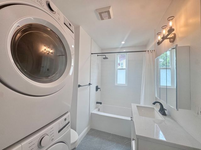 36 Brookledge St 2R, Boston, MA 02121