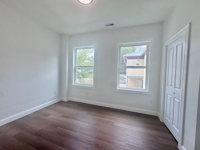 36 Brookledge St 2R, Boston, MA 02121