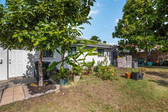 3619 PEMBROOK DRIVE, Sarasota, FL 34239