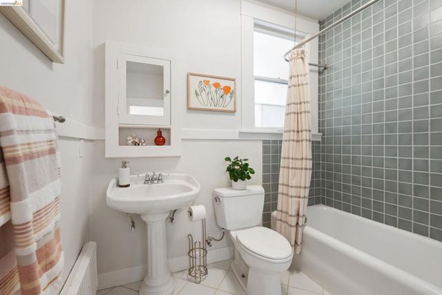 2525 Ashby Ave 2, Berkeley, CA 94705