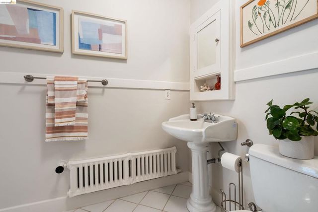 2525 Ashby Ave 2, Berkeley, CA 94705