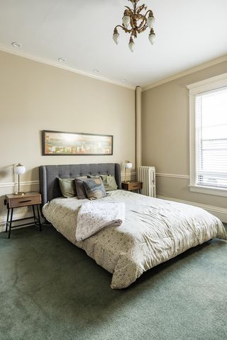 11 Summit Court 11, Saint Paul, MN 55102