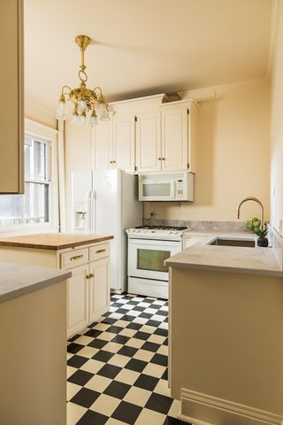 11 Summit Court 11, Saint Paul, MN 55102