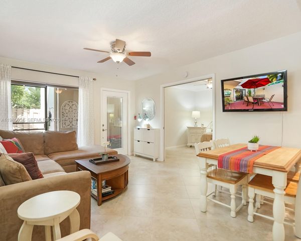 614 Executive Center Dr 102, West Palm Beach, FL 33401