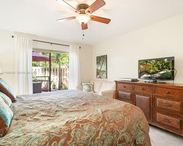 614 Executive Center Dr 102, West Palm Beach, FL 33401