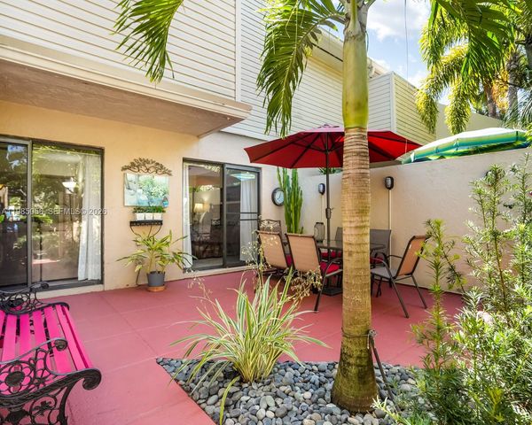 614 Executive Center Dr 102, West Palm Beach, FL 33401