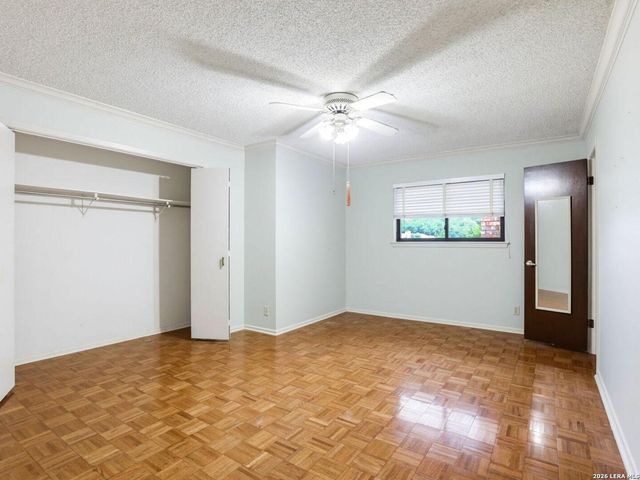 3002 NANTUCKET DR, San Antonio, TX 78230