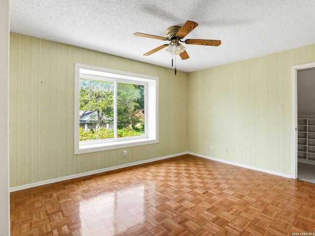 3002 NANTUCKET DR, San Antonio, TX 78230
