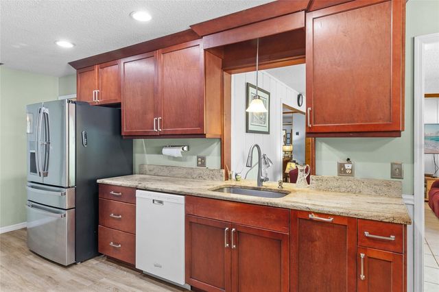 2080 APRICOT DRIVE, Deltona, FL 32725