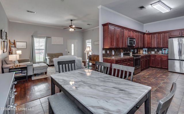 125 Whispering Oaks Crossing, Pearl, MS 39208