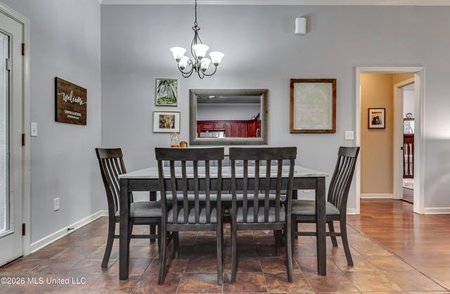 125 Whispering Oaks Crossing, Pearl, MS 39208