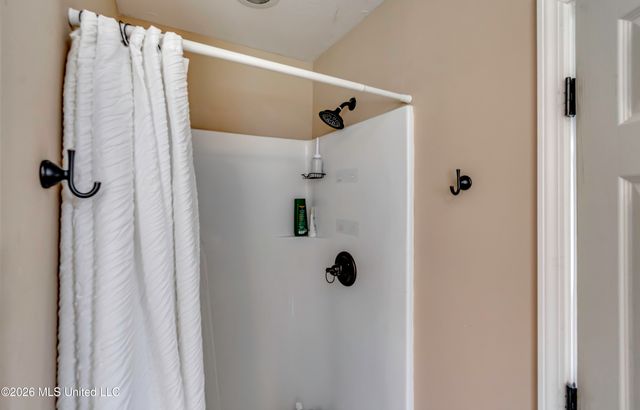 125 Whispering Oaks Crossing, Pearl, MS 39208