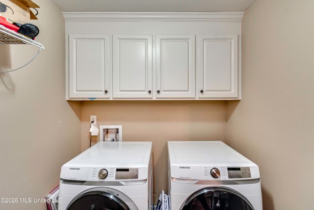 125 Whispering Oaks Crossing, Pearl, MS 39208