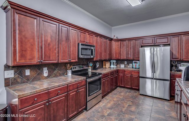 125 Whispering Oaks Crossing, Pearl, MS 39208