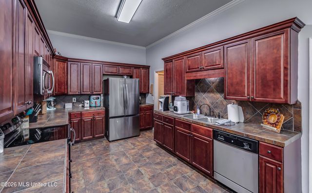 125 Whispering Oaks Crossing, Pearl, MS 39208