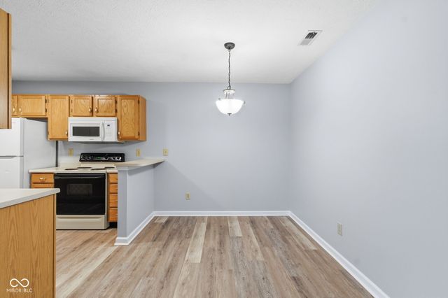 1217 Whittington Drive, Brownsburg, IN 46112