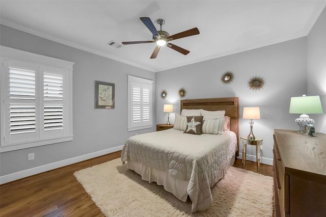 310 W 18th Street, Houston, TX 77008