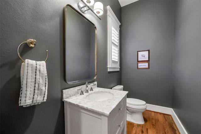 310 W 18th Street, Houston, TX 77008