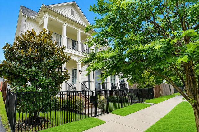 310 W 18th Street, Houston, TX 77008