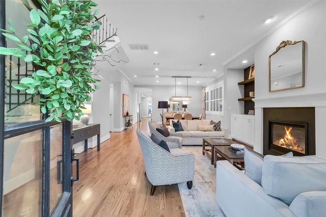 310 W 18th Street, Houston, TX 77008