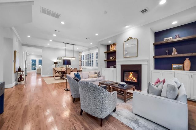 310 W 18th Street, Houston, TX 77008