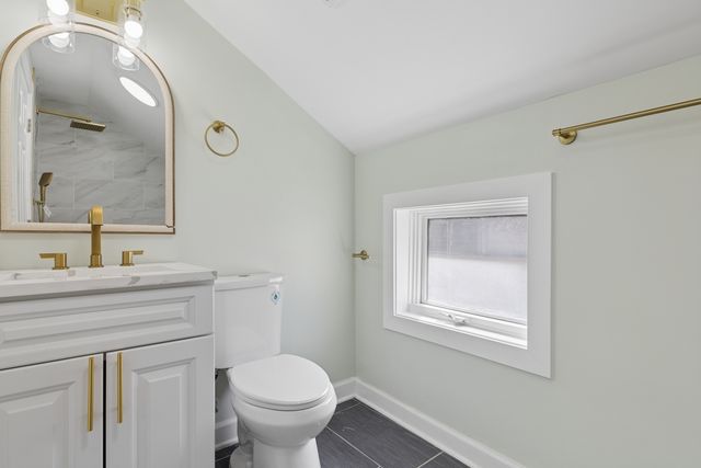 6347 S Kenneth Avenue, Chicago, IL 60629