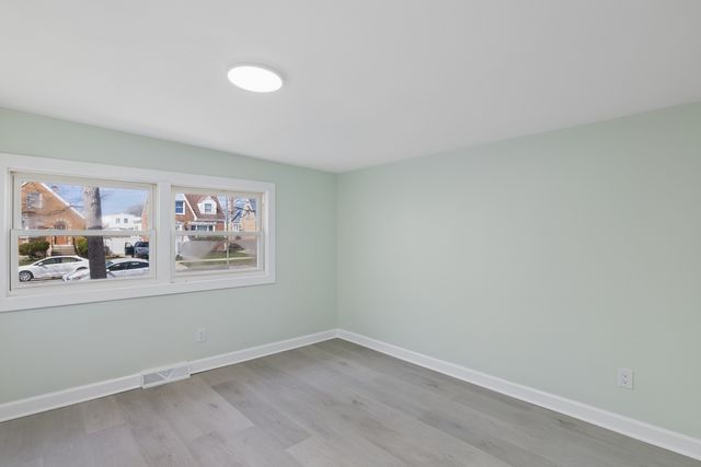 6347 S Kenneth Avenue, Chicago, IL 60629