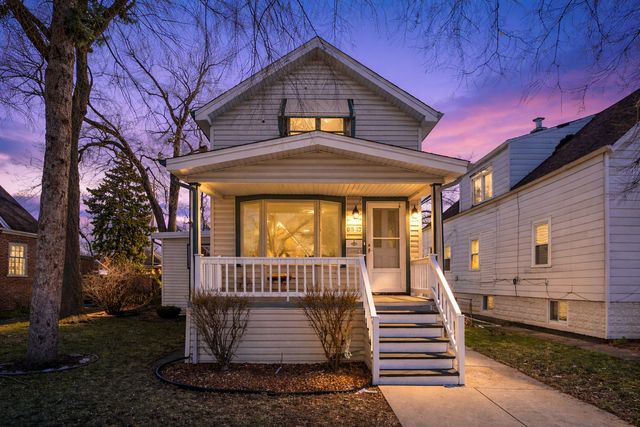6347 S Kenneth Avenue, Chicago, IL 60629