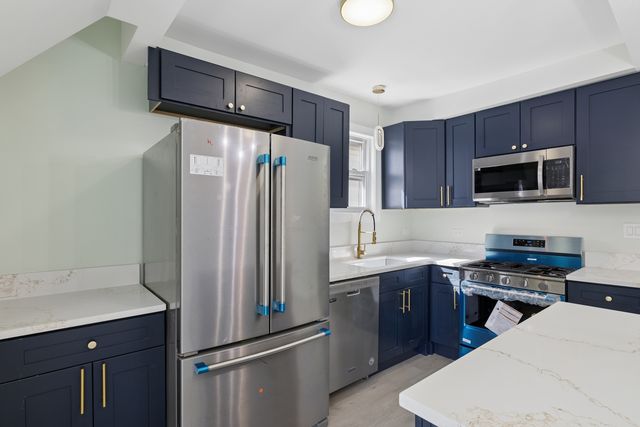 6347 S Kenneth Avenue, Chicago, IL 60629