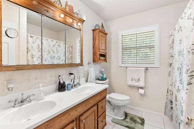 29205 S CORLEY ISLAND ROAD, Leesburg, FL 34748