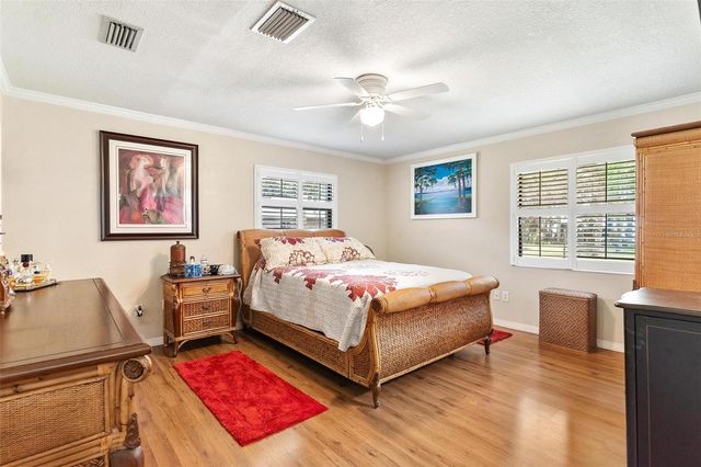 29205 S CORLEY ISLAND ROAD, Leesburg, FL 34748