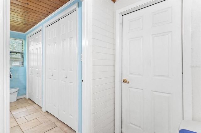 29205 S CORLEY ISLAND ROAD, Leesburg, FL 34748