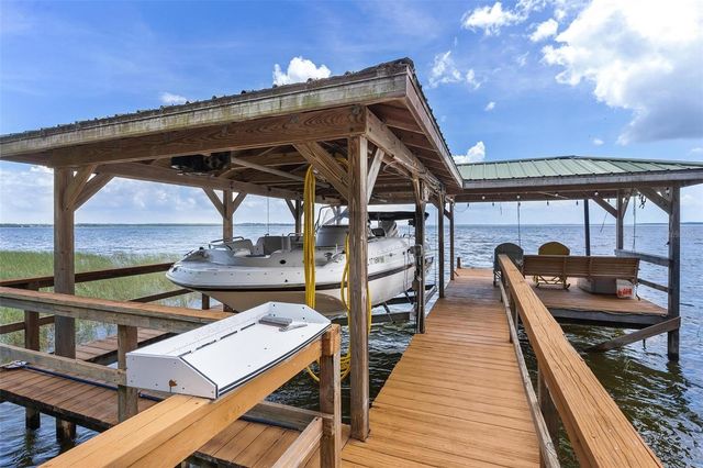 29205 S CORLEY ISLAND ROAD, Leesburg, FL 34748